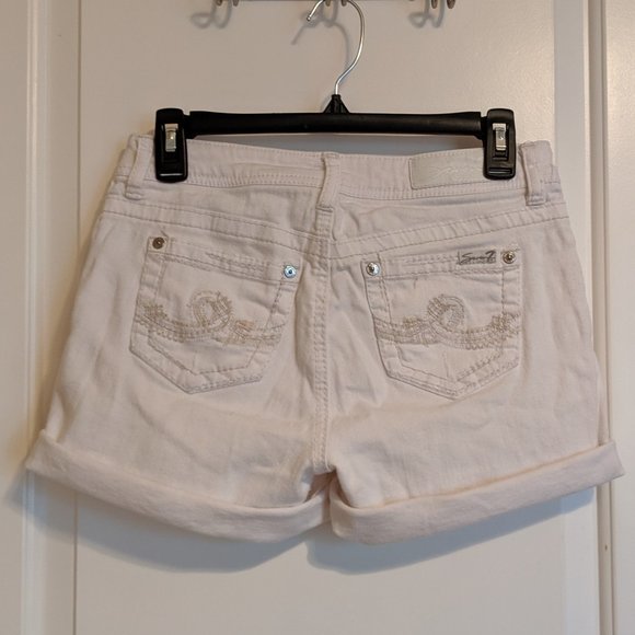 3/$20 / Seven7 / White Denim Shorts - Picture 3 of 8